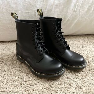 DR. MARTENS Black 1460 Women's Boots - Size 9